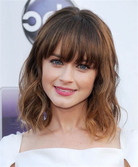 brunette hairstyles with bangs